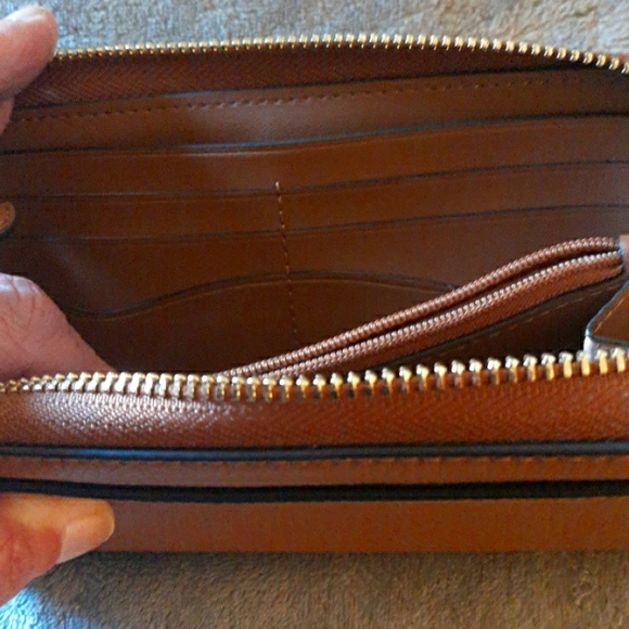 Kate Spade long wallet - Picture 8 of 9